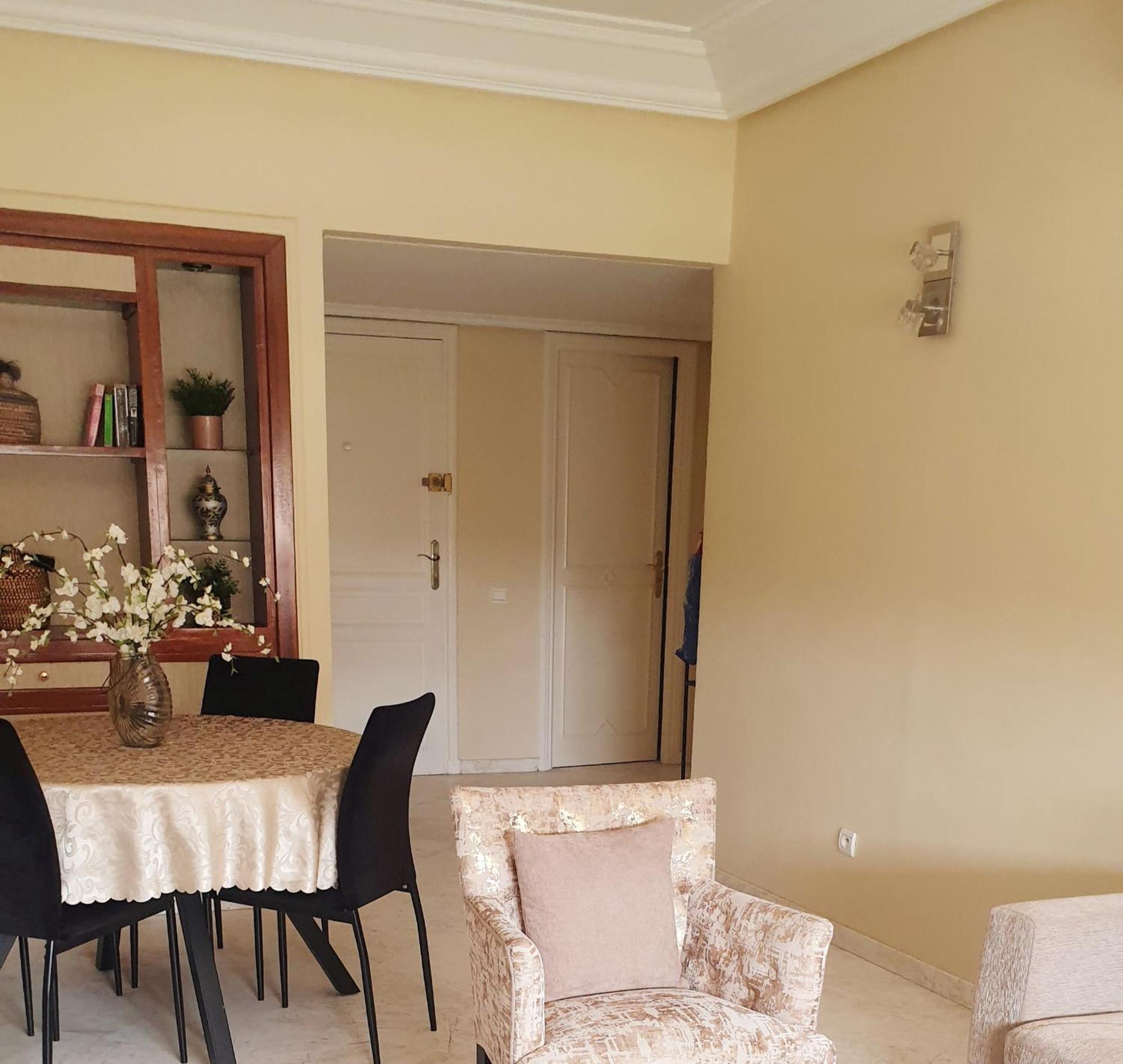 Appartement ☆hivernage☆ Charming , Spacious & Bright With Pool *